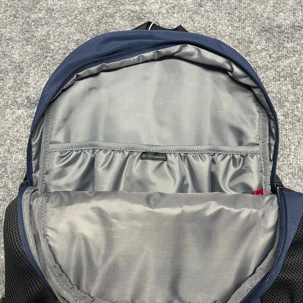 Victorinox Backpack Navy Blue Journey Universal 16inch Laptop 22L Tech Bag NEW